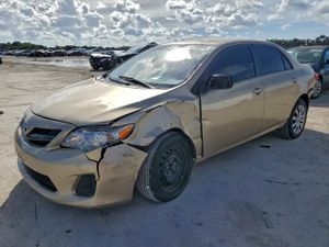 Toyota Corolla BASE 1.8L 4 2013