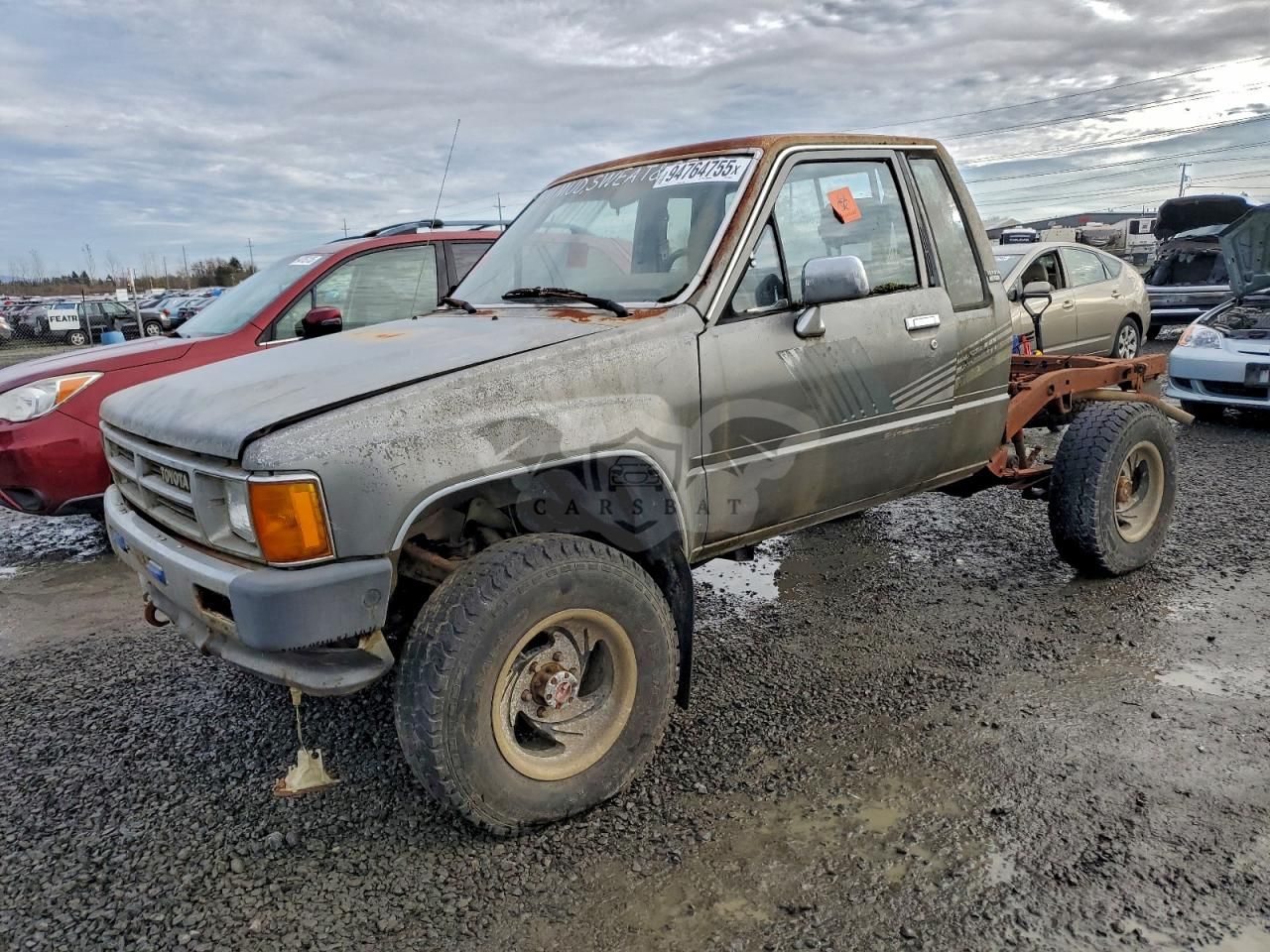 Toyota Hilux XTRACAB RN67 DLX 2.4L 4 1987