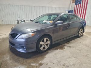 Toyota Camry BASE 2.5L 4 2011