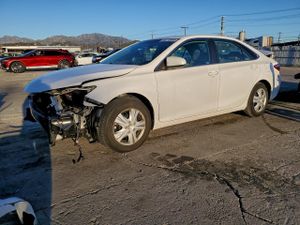 Toyota Camry LE 2.5L 4 2015