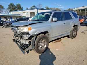 Toyota 4Runner SR5 4.0L 6 2011