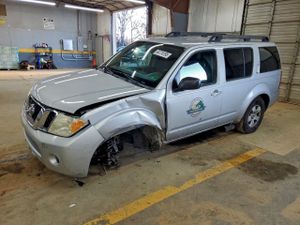 Nissan Pathfinder S 4.0L 6 2011