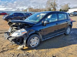 Nissan Versa S 1.8L 4 2012