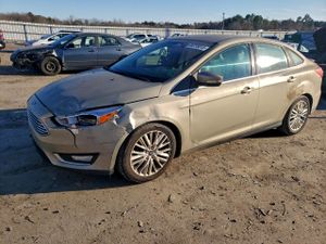 Ford Focus TITANIUM 2.0L 4 2015