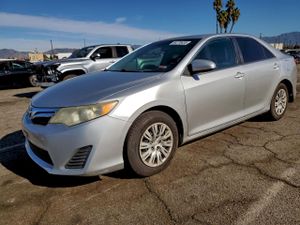 Toyota Camry BASE 2.5L 4 2012