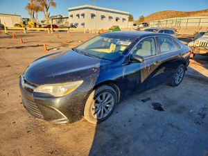 Toyota Camry LE 2.5L 4 2015