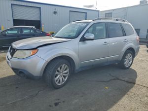Subaru Forester 2.5X PREMIUM 2.5L 4 2012