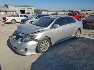 Toyota Corolla BASE 1.8L 4 2010