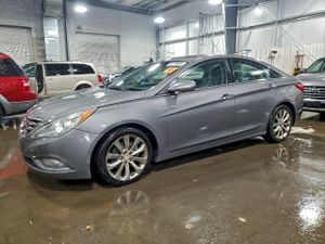 Hyundai Sonata SE 2.0L 4 2013
