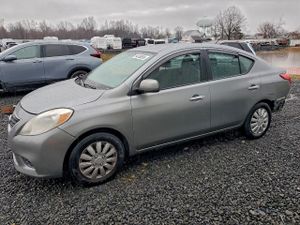 Nissan Versa S 1.6L 4 2012