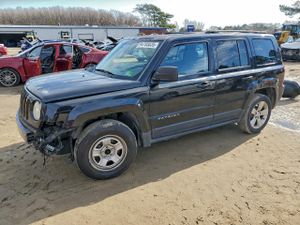 Jeep Patriot LATITUDE 2.4L 4 2012
