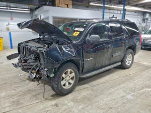 GMC Yukon SLE 5.3L 8 2011