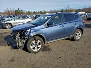 Toyota Rav4 XLE 2.5L 4 2013