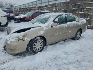 Toyota Camry LE 2.4L 4 2005