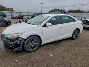 Toyota Camry LE 2.5L 4 2015