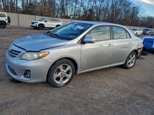 Toyota Corolla BASE 1.8L 4 2013