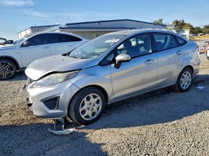 Ford Festiva SE 1.6L 4 2013