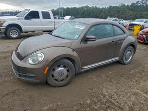 Volkswagen Beetle 2.5L 5 2012