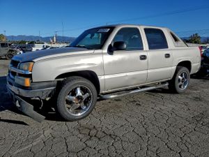 Chevrolet Avalanche C1500 5.3L 8 2004