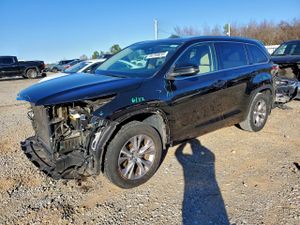 Toyota Highlander XLE 3.5L 6 2014