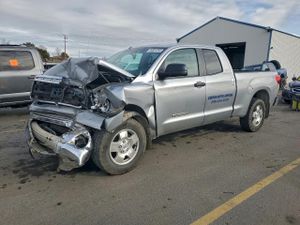 Toyota Tundra DOUBLE CAB SR5 5.7L 8 2010