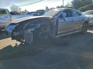 Porsche Panamera TURBO 4.8L 8 2011