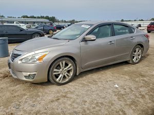 Nissan Altima 3.5S 3.5L 6 2015