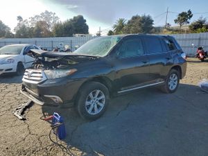 Toyota Highlander BASE 3.5L 6 2013