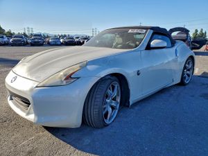 Nissan 370z 3.7L 6 2010