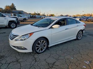 Hyundai Sonata SE 2.4L 4 2014