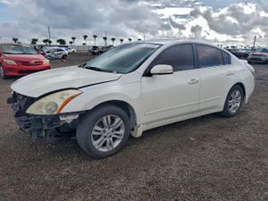Nissan Altima BASE 2.5L 4 2011
