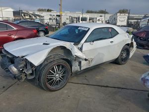 Dodge Challenger 3.6L 6 2013