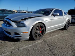 Ford Mustang 3.7L 6 2014