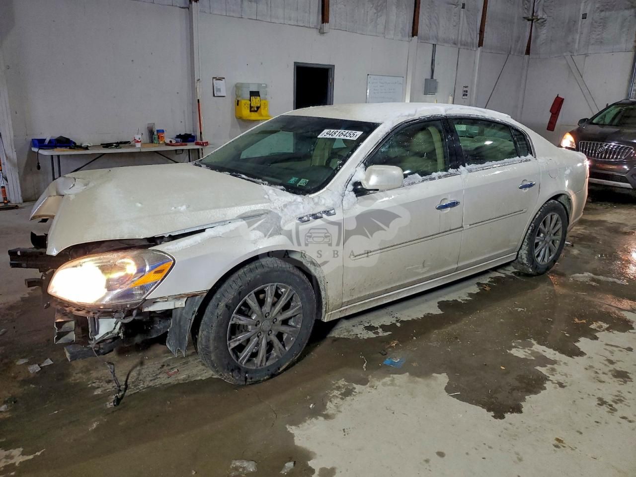 Buick Lucerne CXL 3.9L 6 2011