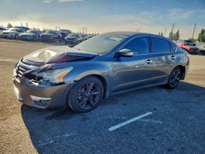 Nissan Altima 2.5 2.5L 4 2015