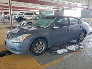 Nissan Altima BASE 2.5L 4 2011
