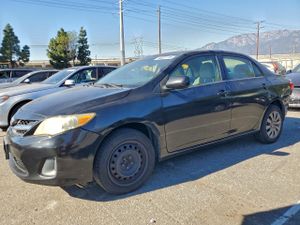 Toyota Corolla BASE 1.8L 4 2013