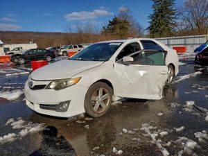 Toyota Camry L 2.5L 4 2013