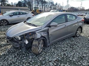 Hyundai Elantra GLS 1.8L 4 2013