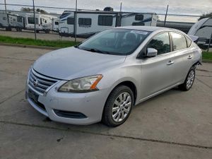 Nissan Sentra S 1.8L 4 2015
