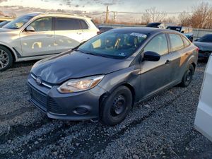 Ford Focus S 2.0L 4 2014