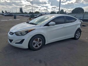 Hyundai Elantra SE 1.8L 4 2014