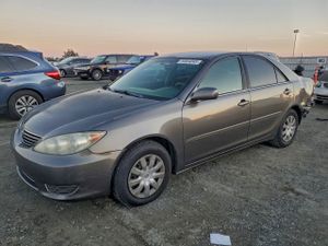 Toyota Camry LE 2.4L 4 2005