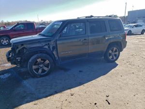 Jeep Patriot LATITUDE 2.0L 4 2015