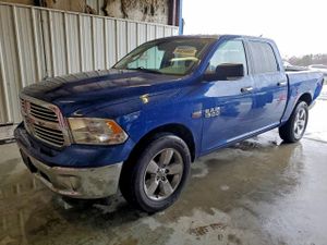 RAM 1500 SLT 5.7L 8 2014