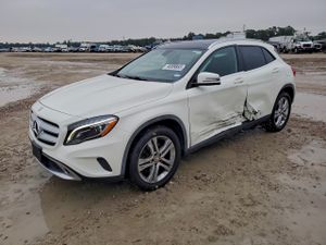 Mercedes-Benz GLA 250 4MATIC 2.0L 4 2015