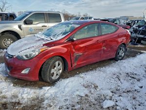 Hyundai Elantra GLS 1.8L 4 2013
