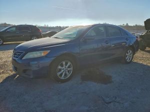 Toyota Camry BASE 2.5L 4 2011