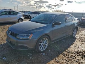 Volkswagen Jetta BASE 2.0L 4 2012