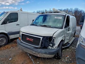 GMC Savana G2500 4.8L 8 2014
